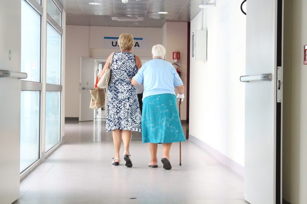 elderly-1461424_1280 EPHAD