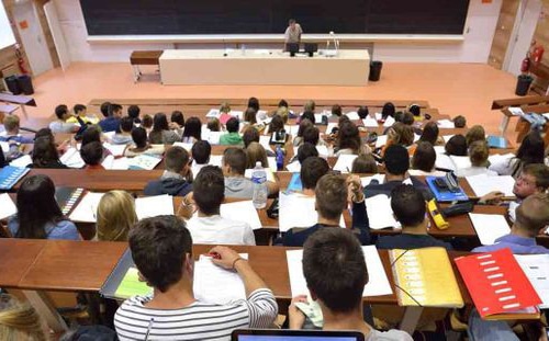 La-France-attire-les-etudiants-etrangers